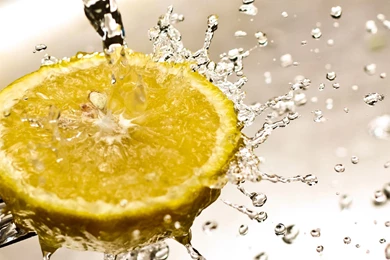 Freebie Release: Splash Of Lemon Wallpapers   Hongkiat