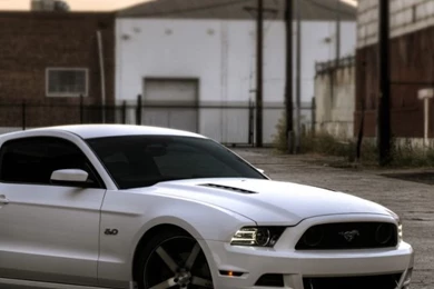 Ford Mustang GT 643 640x1136.jpg