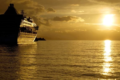 2880x1800 Cruise Ship Sunset Wallpapers