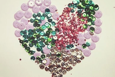 FREE 'Sparkle Heart' Desktop Wallpapers » Eat Drink Chic