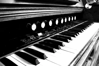 Piano Backgrounds – Black And White
