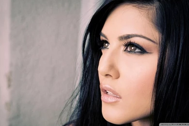 Brunette HD Desktop Wallpapers : High Definition : Fullscreen : Mobile