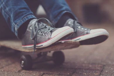 1280x800 Skateboard And Shoes Desktop PC And Mac Wallpapers