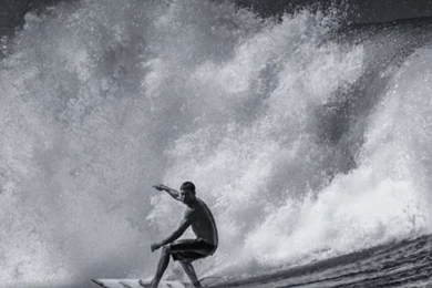 Black And White Surfing 640x1136.jpg