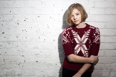 Chloe Grace Moretz Maroon Sweater Wallpapers HD.jpg