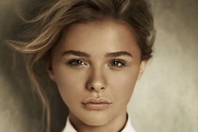 Chloe Moretz Wallpapers 6843 1366 X 768   WallpaperLayer.com