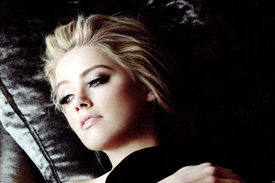 Amber Heard : Desktop And Mobile Wallpapers : Wallippo