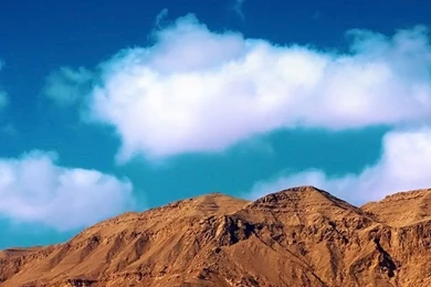 65 Full Hd Wallpapers For iPhone 4   Over The Top Mag