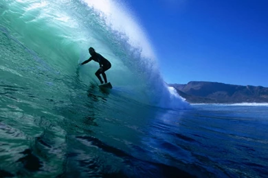 Beautiful Ocean Wave Surfing