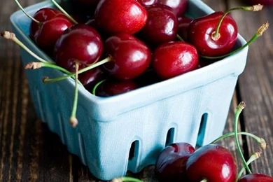 Cherry iPhone 4s Wallpapers Download