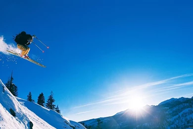 Download 2560x1440 Ski In The Morning Wallpapers
