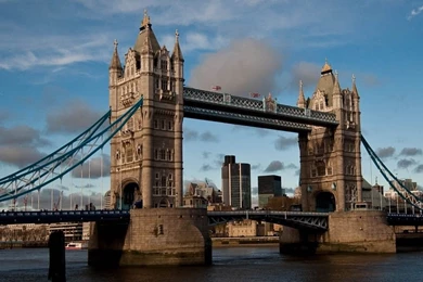 Visitor For Travel: Tower Bridge – London Icon, Suspension Bridge ...
