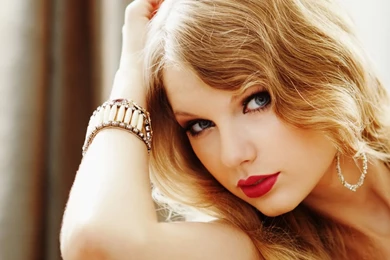 Taylor Swift Wallpapers Widescreen.jpg