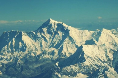 Free Snow Mountain Wallpaper for Desktop 1 1900x700_c.jpeg