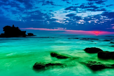 Green Sea And Pink Sunset Mixing Wallpapers