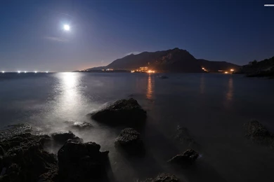 Moonlight Over The Sea Wallpapers