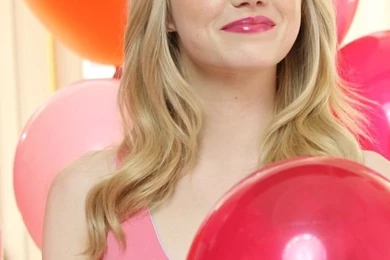 Emma Stone iPhone 5 Wallpapers