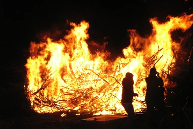 Bonfire Celebration >> HD Wallpaper, Get It Now!