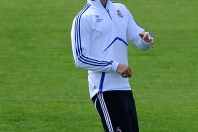 Download Wallpapers 750x1334 Real Madrid, Ronaldo, Soccer iPhone 6 ...