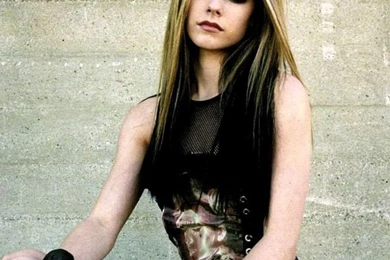 Avril Lavigne iPhone 5 Wallpapers