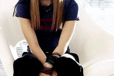Avril Lavigne iPhone 5 Wallpapers