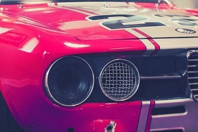 640x960 Classic Alfa Romeo Race Car Iphone 4 Wallpapers