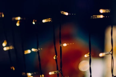 Snowman, Lights, Garland, Holiday, Minimalist Wallpaper, Hd Backgrounds