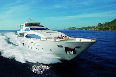 Azimut 105 Luxury Motor Yacht