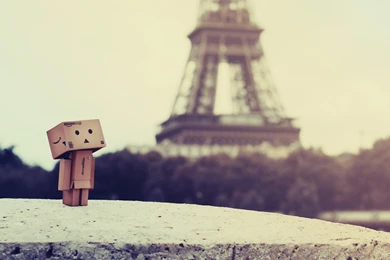 Download Wallpapers 3840x2400 Danboard, Box, Robot, Paris, Eiffel ...