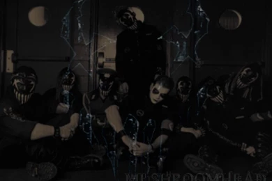 Browsing Wallpapers On DeviantArt