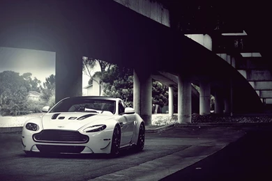 Aston Martin Desktop