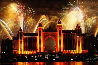 Atlantis Dubai Hotel At Night Wallpapers HD 1920x1080
