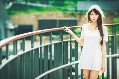 Celebrities   Page 147