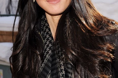 Olivia Munn Mobile Wallpapers 12573