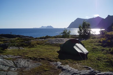 Android Wallpaper: Camp Out