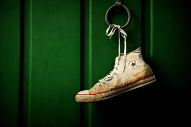 Converse Shoe On The Door Wallpapers And Images   Wallpapers ...