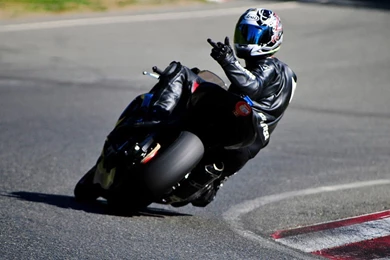 Yamaha R1 Wallpapers