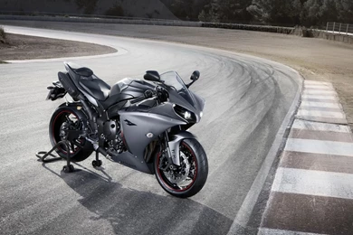 Yamaha YZF R1 Wallpapers And Images   Wallpapers, Pictures, Photos