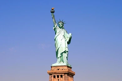 44 Statue Of Liberty HD Wallpapers