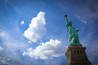 44 Statue Of Liberty HD Wallpapers