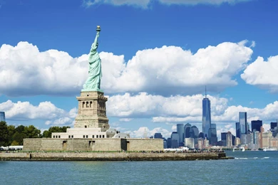 The Statue Of Liberty In New York Photos