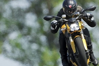 640x960 Ducati Street Fighter 848 Iphone 4 Wallpapers