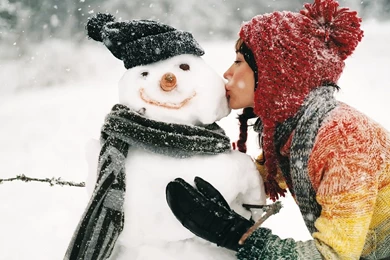YouWall   Kissing The Snowman Wallpapers   Wallpaper,wallpapers ...