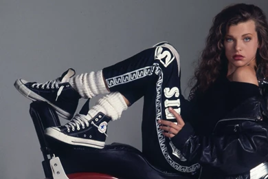 Milla Jovovich Wallpapers 3971 2133x1200 Px ~ WallpaperFort.com