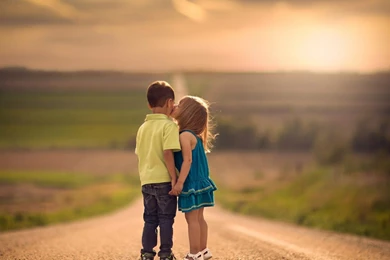 Boy Girl Kids Kiss Wallpapers