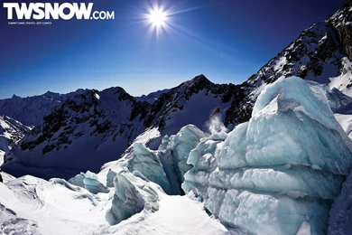 Wallpapers Wednesday: Sunny Skies And Deep Snow