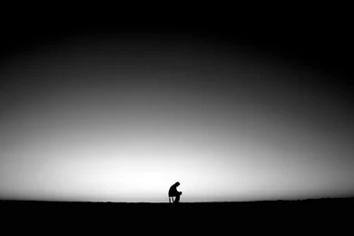 HDscreen: Lonely Men Desktop Bakcgrounds