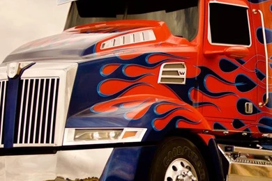 Download Transformers 4 Optimus Prime Wallpapers For iPhone 4