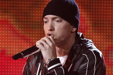 What Lyrics Eminem Raps During Fast Verse In New Song 'Rap God ...
