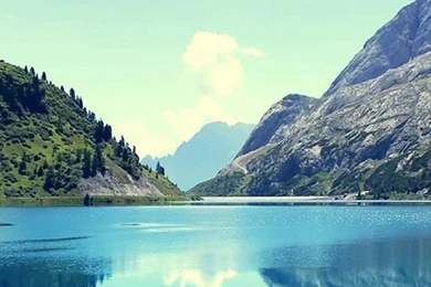 Nature Mountain And Lake Landscape. 15+ Beautiful Scenery ...